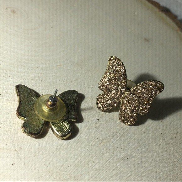 Vintage earring set! - Picture 4 of 6